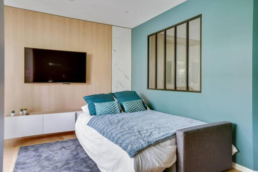Suite Luxury Republique Париж Экстерьер фото