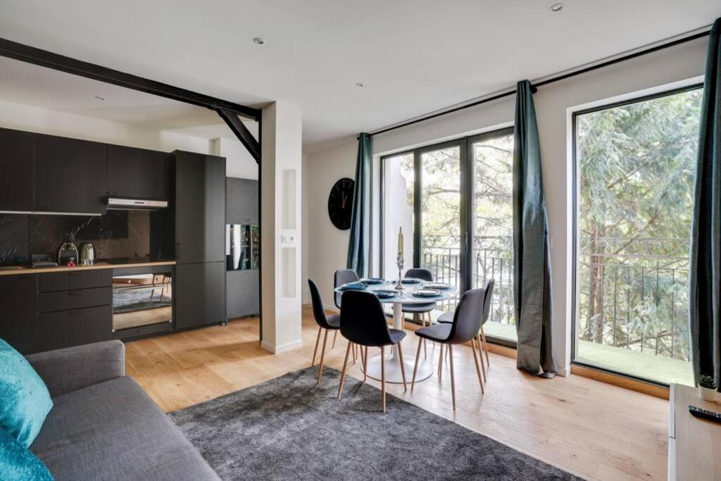 Suite Luxury Republique Париж Экстерьер фото