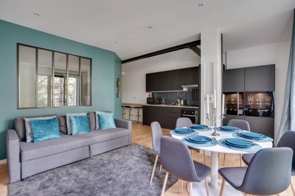 Suite Luxury Republique Париж Экстерьер фото